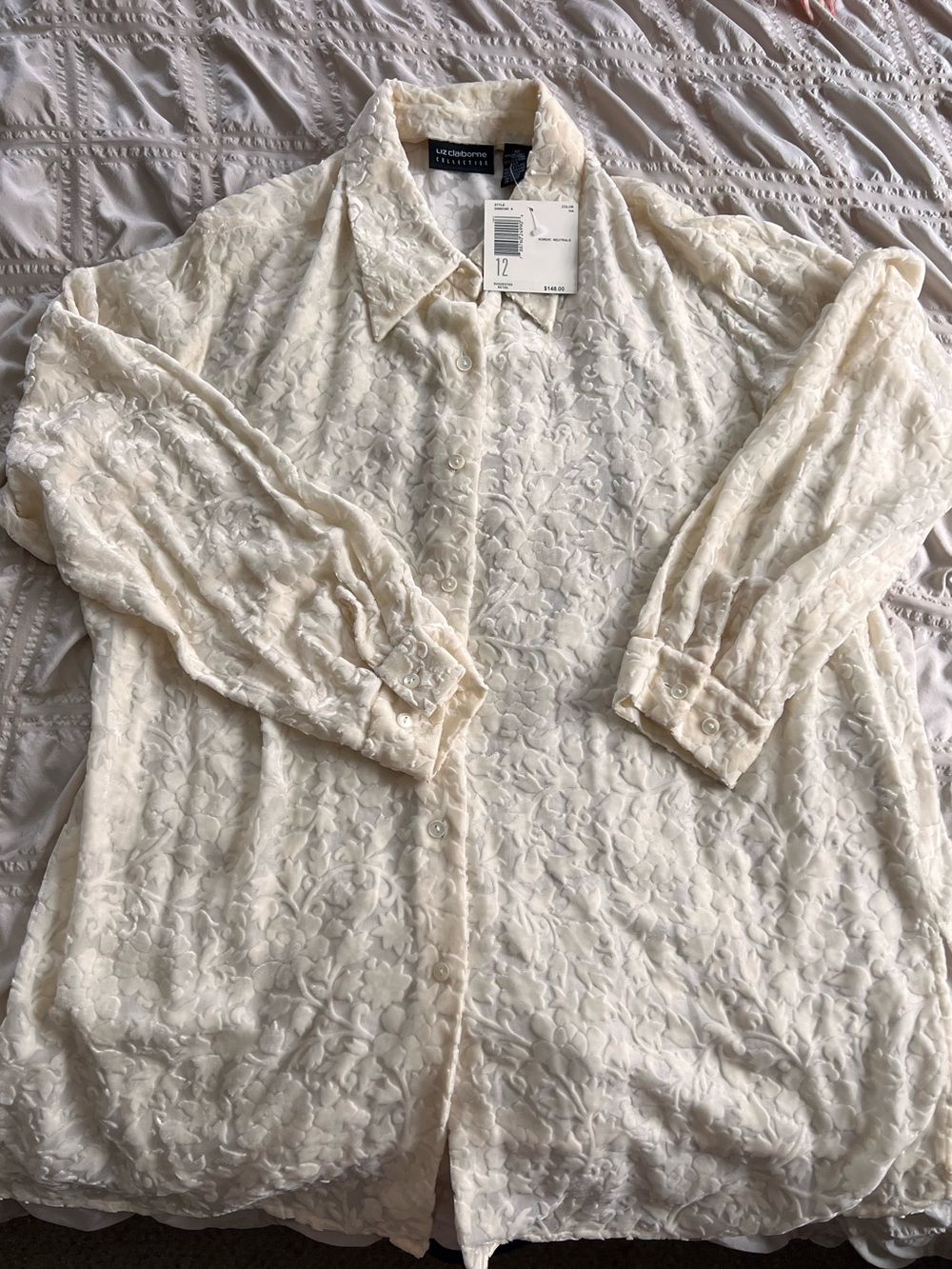 NWT Liz Claiborne Cream Textured Button-Front Blouse Nordic Neutrals